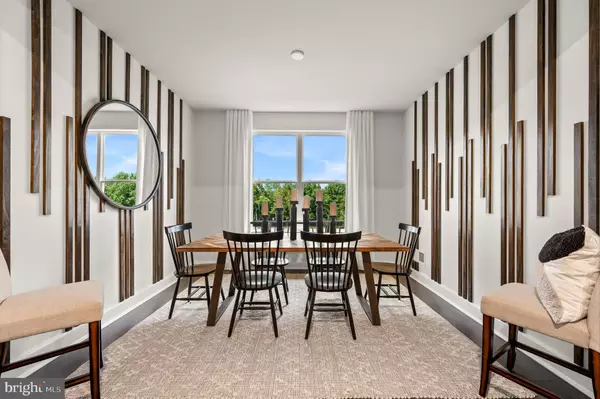 Dover, DE 19904,79 FUCHSIA DR