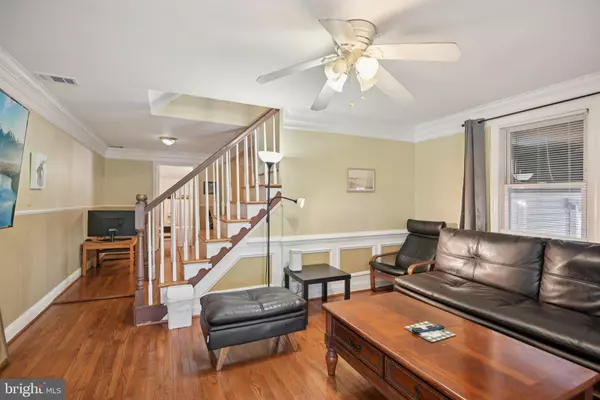 Arlington, VA 22206,3705 S FOUR MILE RUN DR S