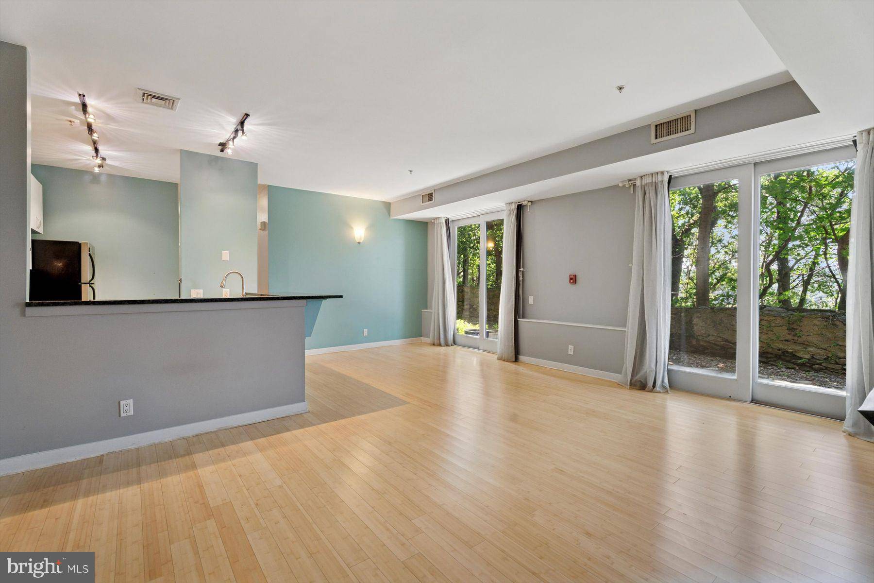 182 GAY ST #301, Philadelphia, PA 19128
