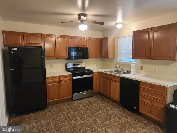 Elizabethtown, PA 17022,408 ROCKWOOD DR