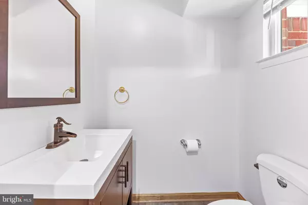 Glen Burnie, MD 21061,592 NOLBERRY DR