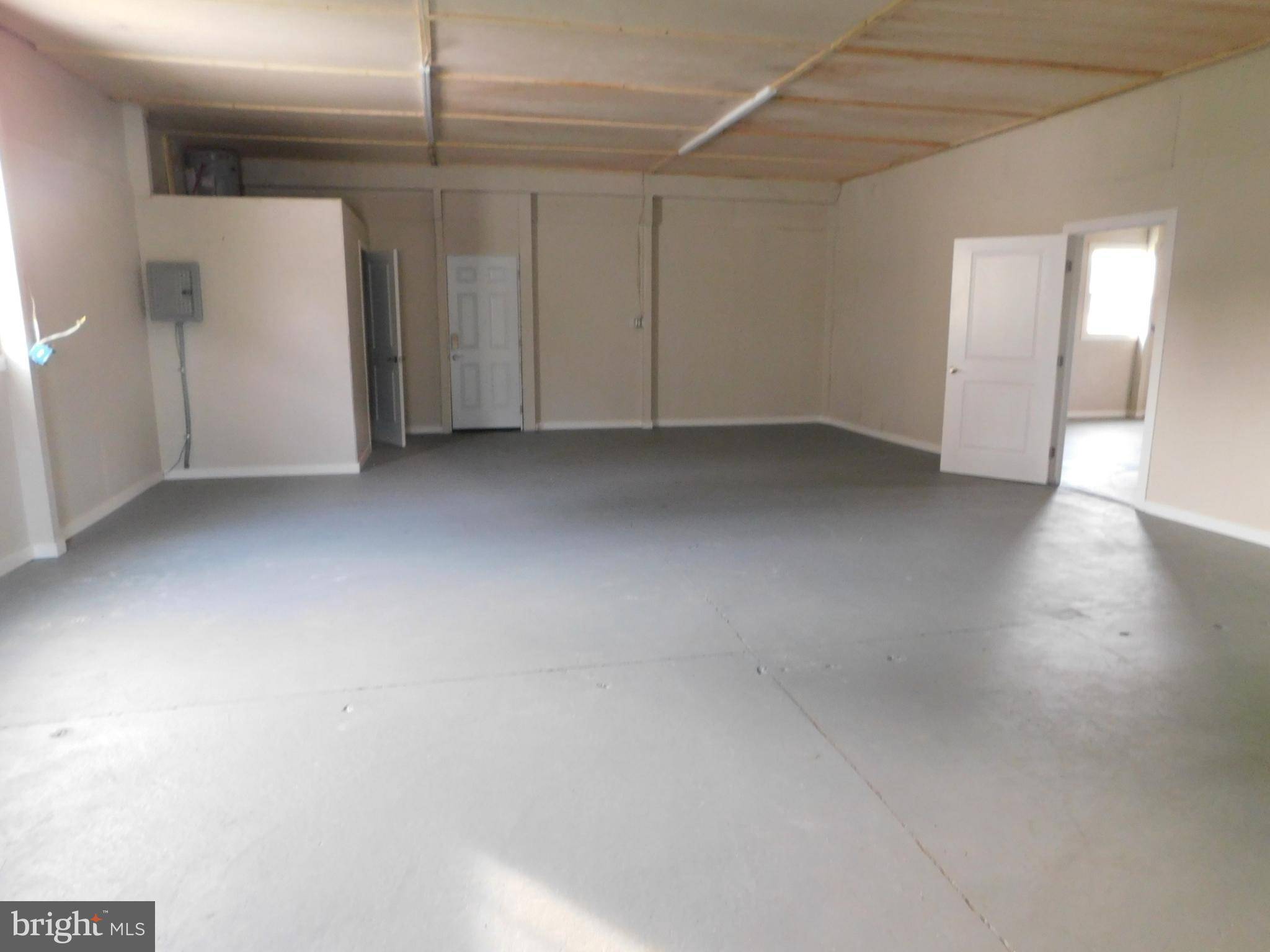 Bechtelsville, PA 19505,1177 RTE 100