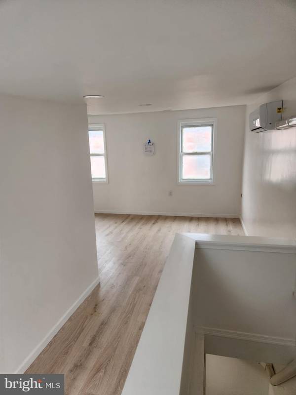 Philadelphia, PA 19147,824 LEAGUE ST