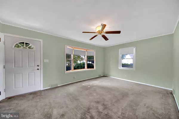 Hamilton, NJ 08610,27 OLDEN TER