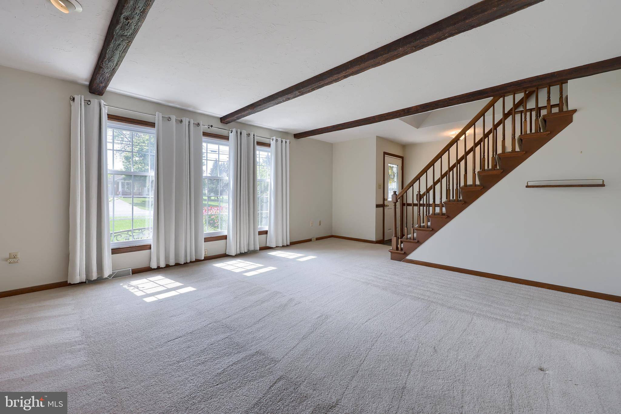 Lititz, PA 17543,26 GREEN ACRE RD
