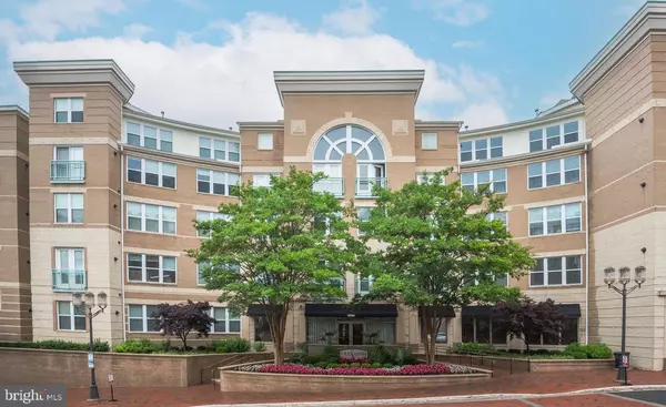 Reston, VA 20190,12000 MARKET ST #469