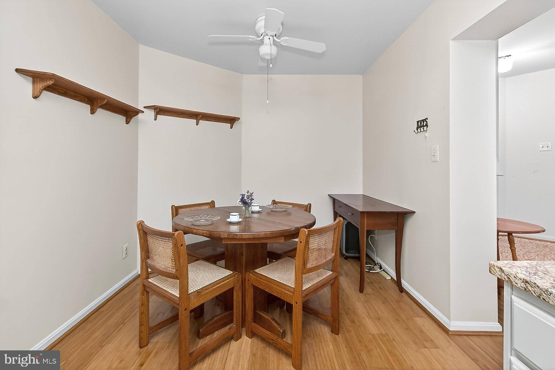Burke, VA 22015,5920 COVE LANDING RD #102