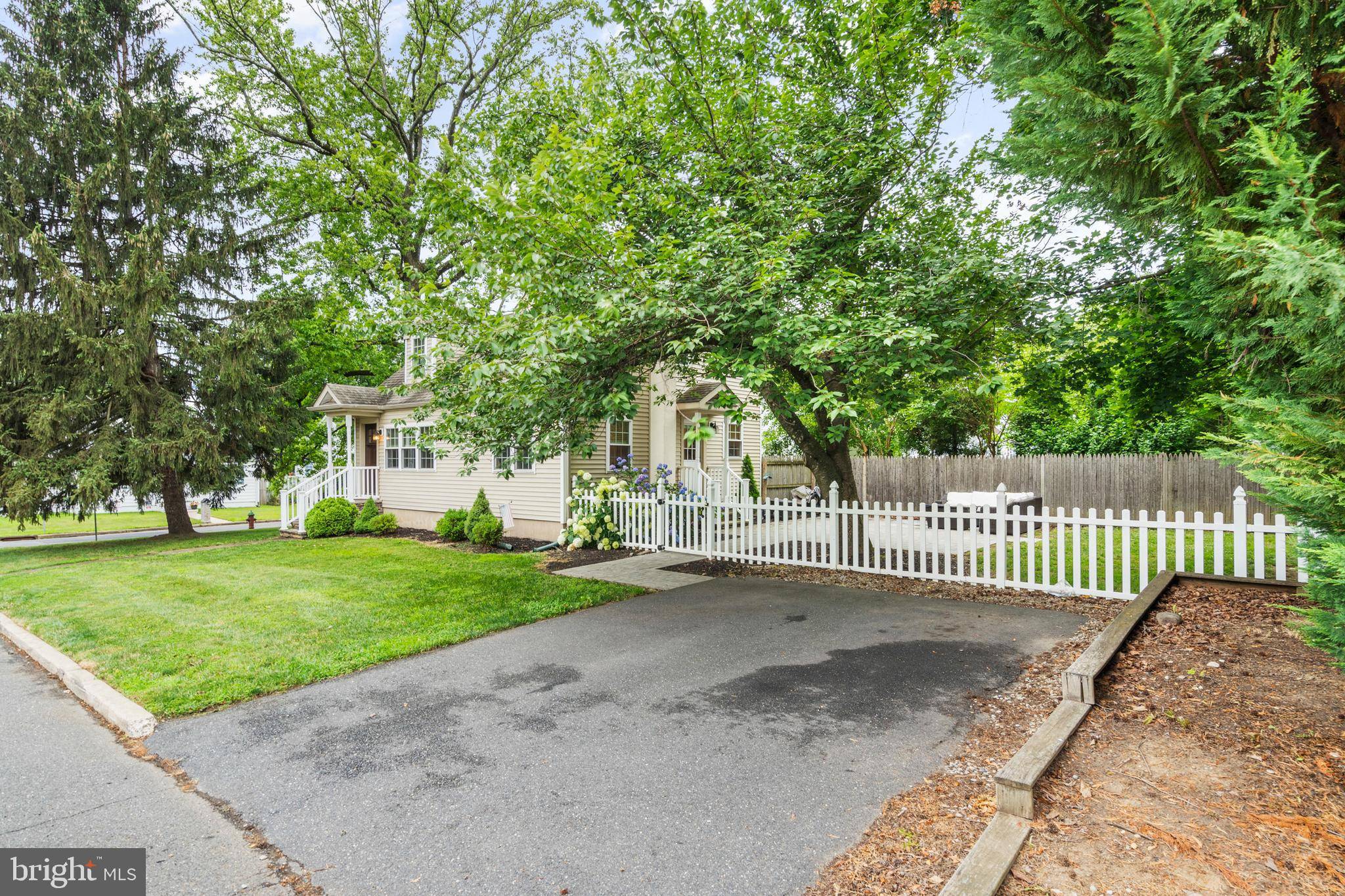 Lawrence Township, NJ 08648,102 COOLIDGE AVE