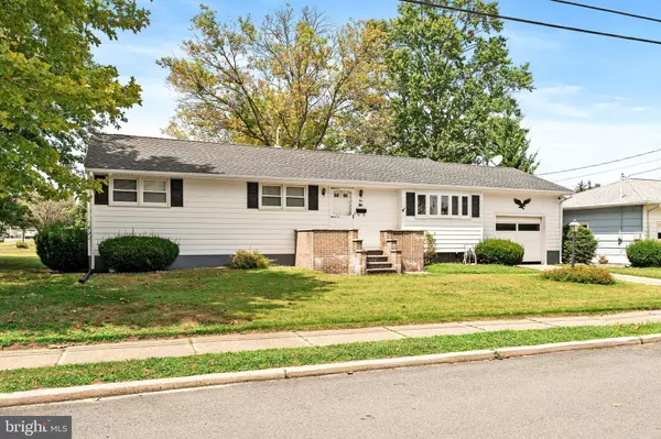 5 DELOTTO DR, Hamilton, NJ 08619