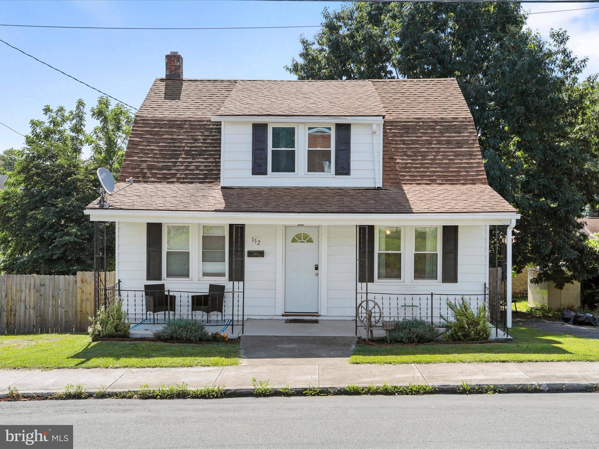 152 SCHOOL ST, Romney, WV 26757
