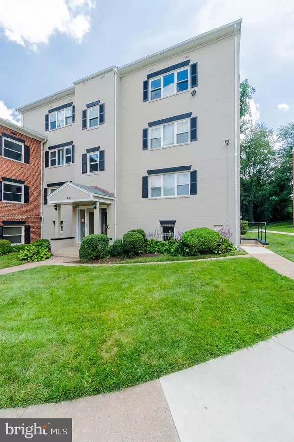 Falls Church, VA 22044,3043 PATRICK HENRY #102