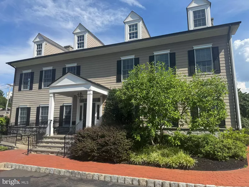 1113 GENERAL WASHINGTON MEM BLVD #D, Washington Crossing, PA 18977