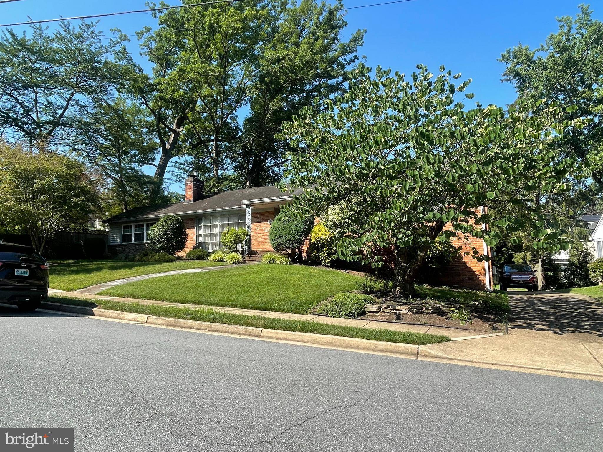 Arlington, VA 22207,4008 N STUART ST