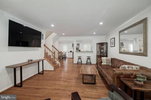 Alexandria, VA 22315,5209 DUNSTABLE LN