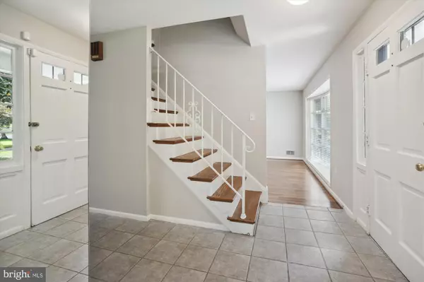 Annandale, VA 22003,8501 CANTERBURY DR
