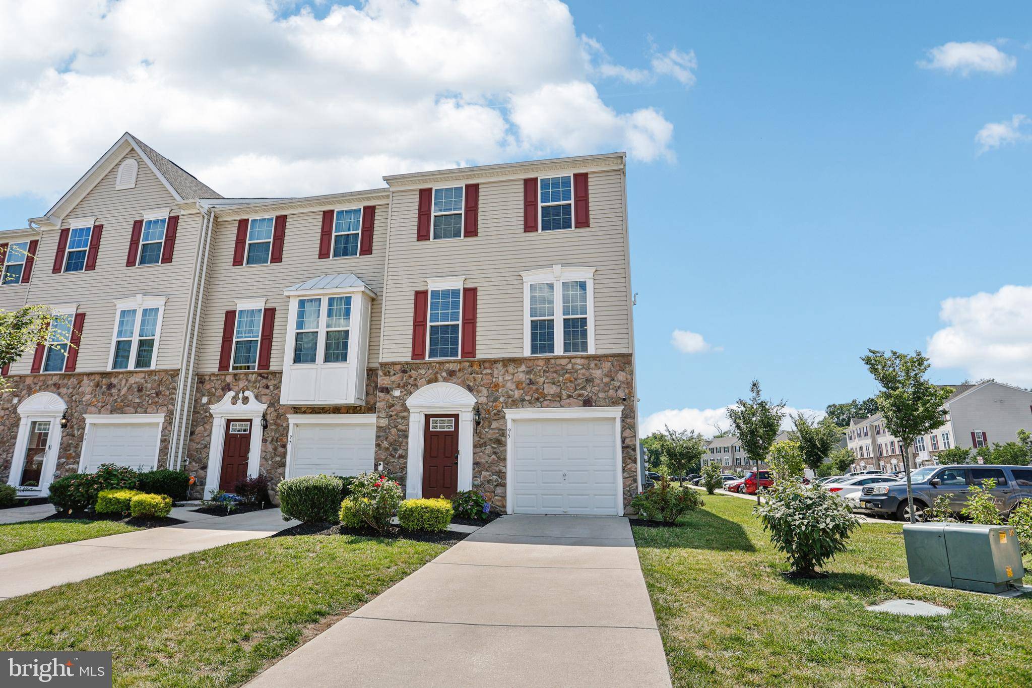 Beverly, NJ 08010,95 BENFORD LN