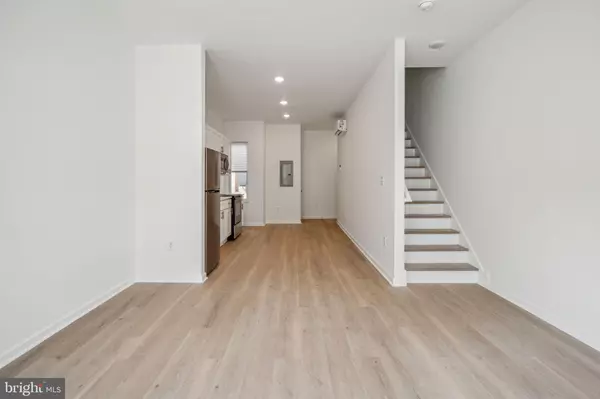 Philadelphia, PA 19125,321 E LEHIGH AVE #2