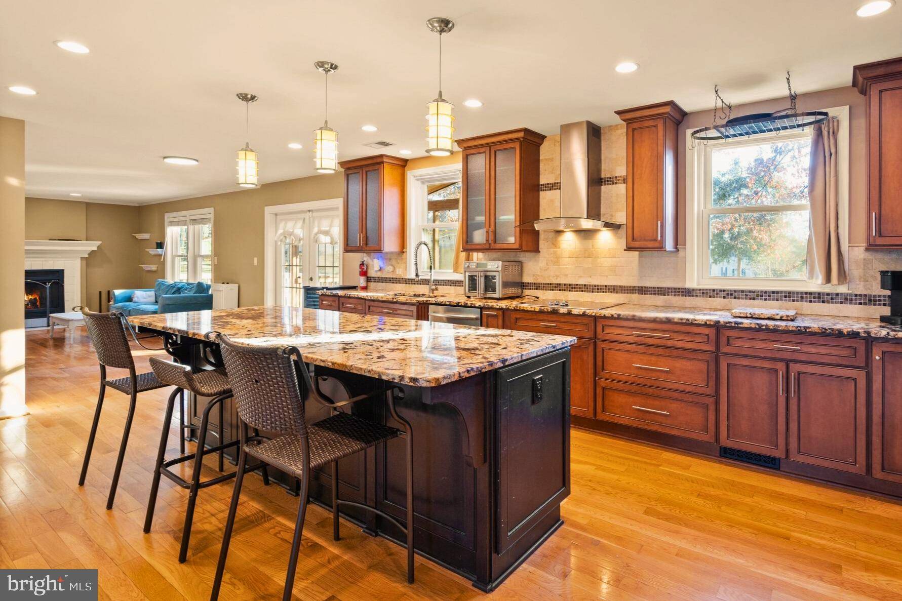 Chantilly, VA 20151,15242 SOVEREIGN PL