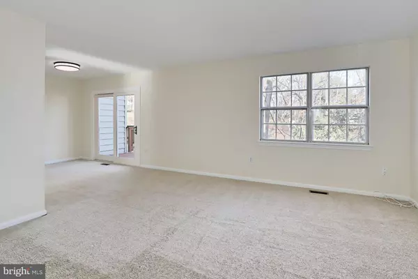 Burke, VA 22015,10024 DOWNEYS WOOD CT