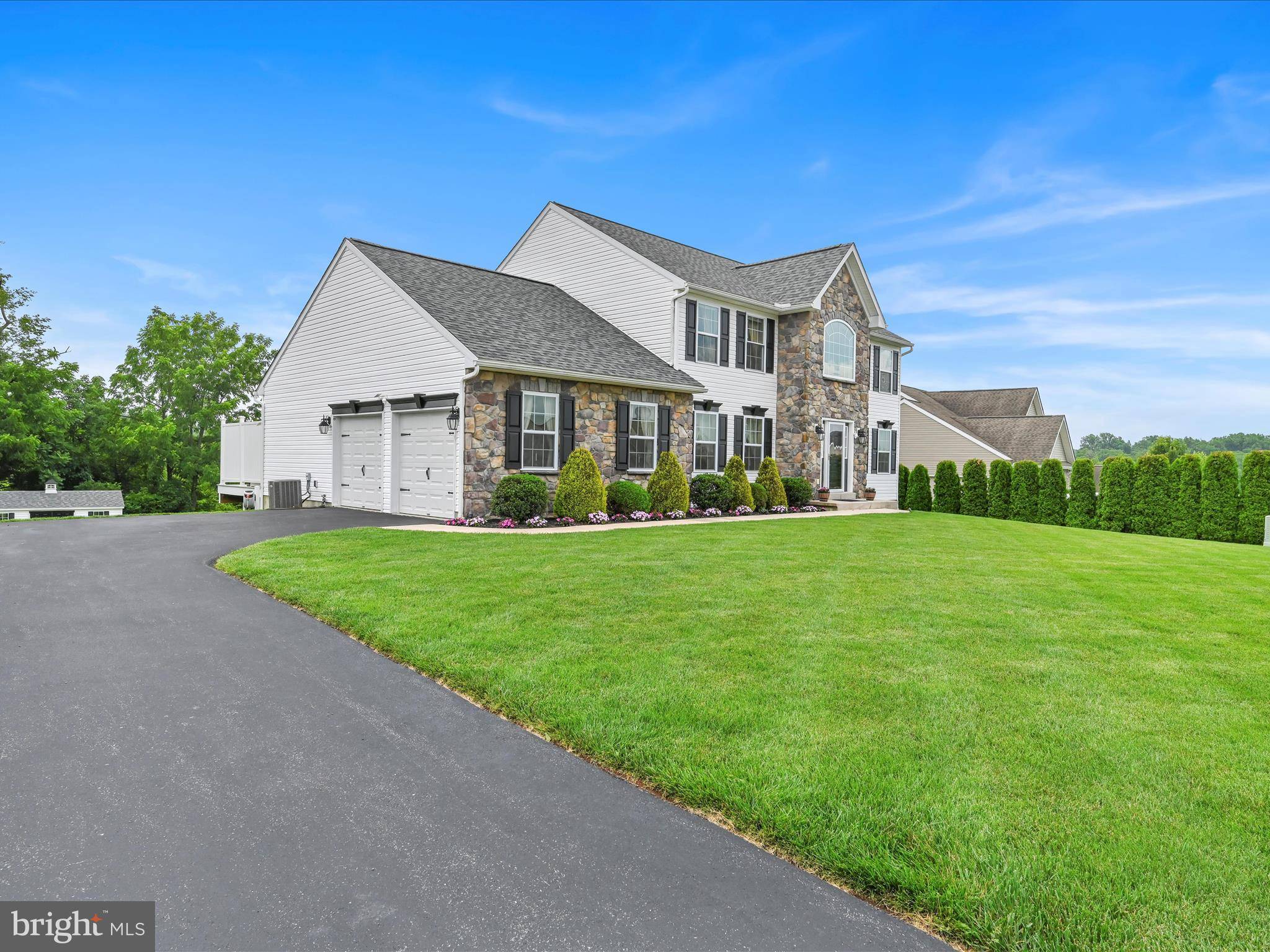 Douglassville, PA 19518,220 PLEASANT VIEW DR