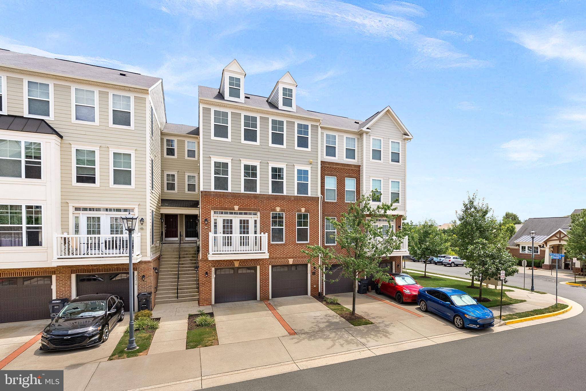 Chantilly, VA 20152,25222 BRIARGATE TER
