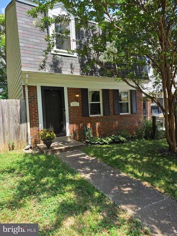 1231 THOMAS JEFFERSON PL, Fredericksburg, VA 22405