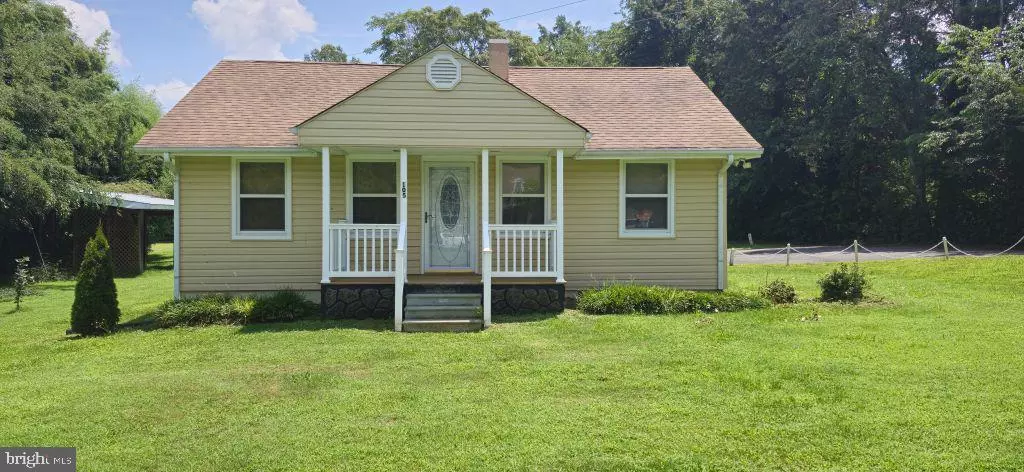 105 LORENZO DR, Fredericksburg, VA 22405
