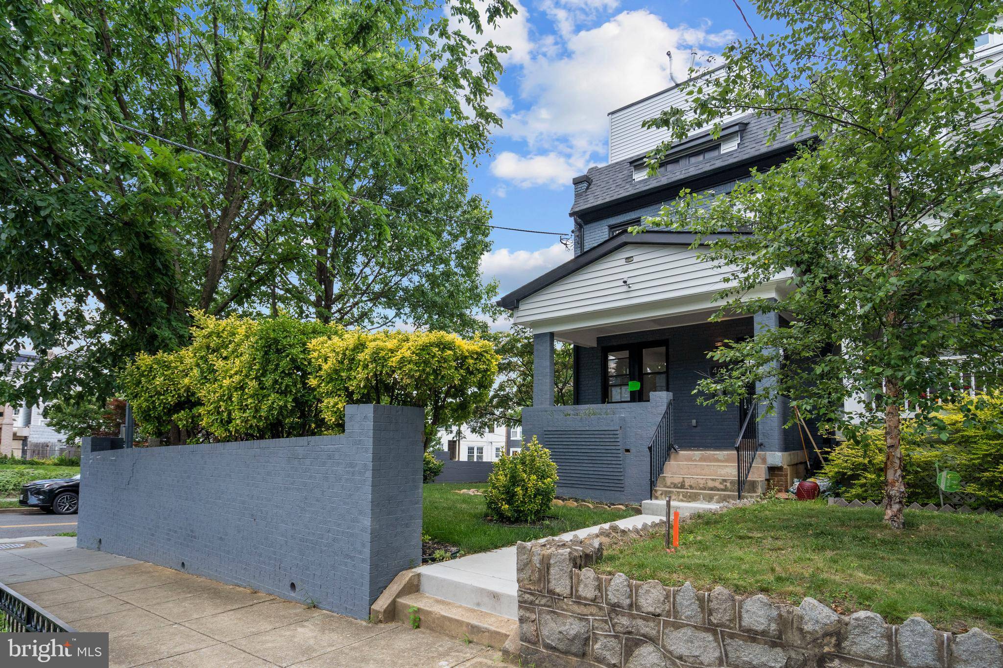 Washington, DC 20011,461 DELAFIELD PL NW