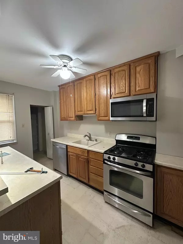 Baltimore, MD 21222,6822 DUNBAR RD