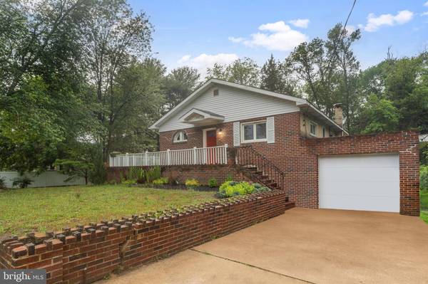 1241 CLAYTON RD, Williamstown, NJ 08094