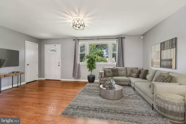 Lanham, MD 20706,9327 BANDERA ST