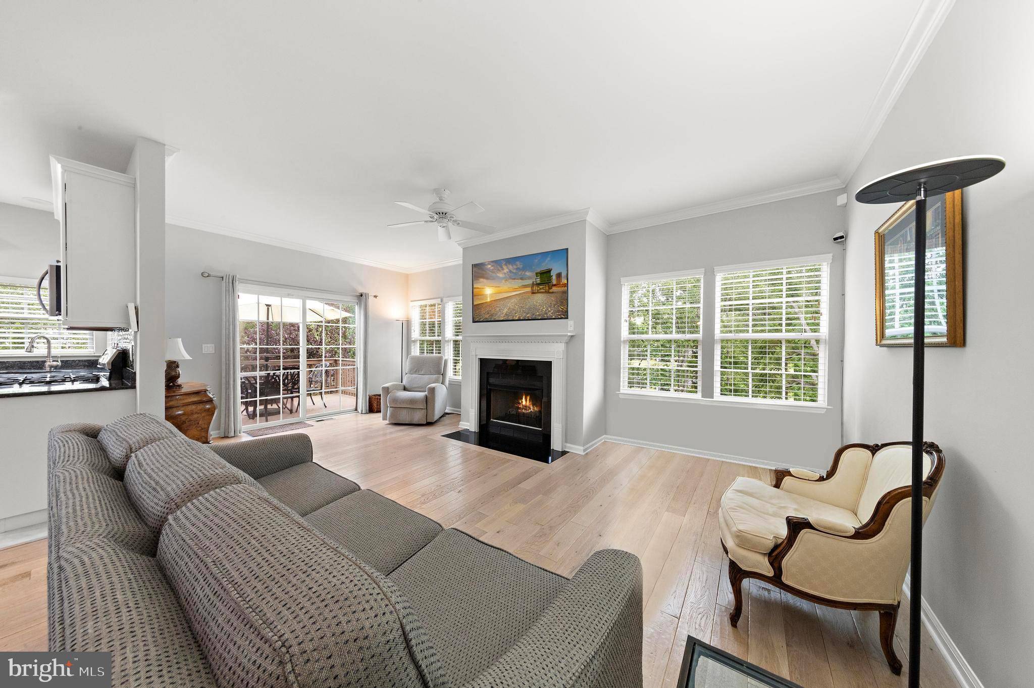 Manahawkin, NJ 08050,17 ISLAND BREEZE CT