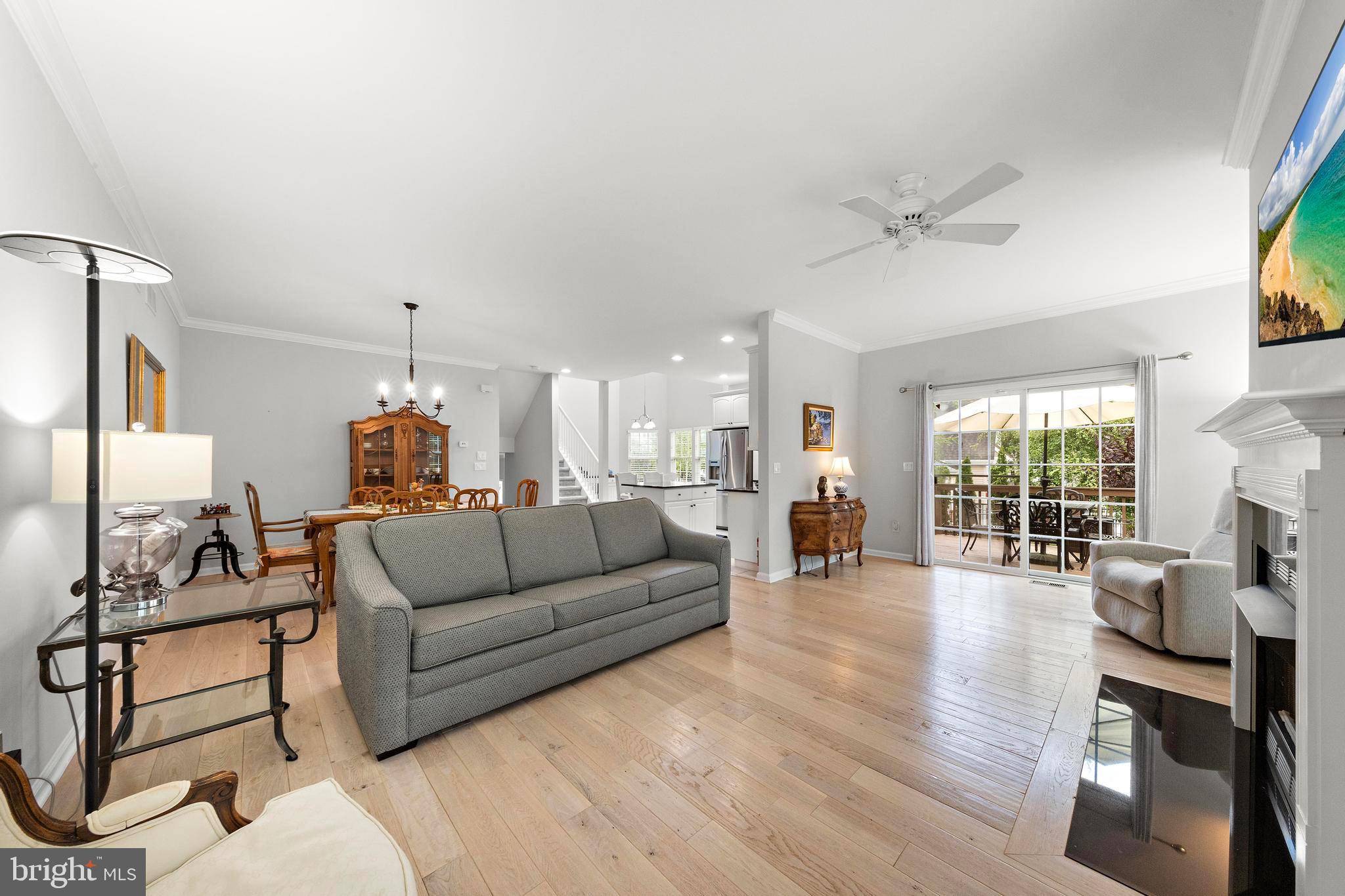 Manahawkin, NJ 08050,17 ISLAND BREEZE CT