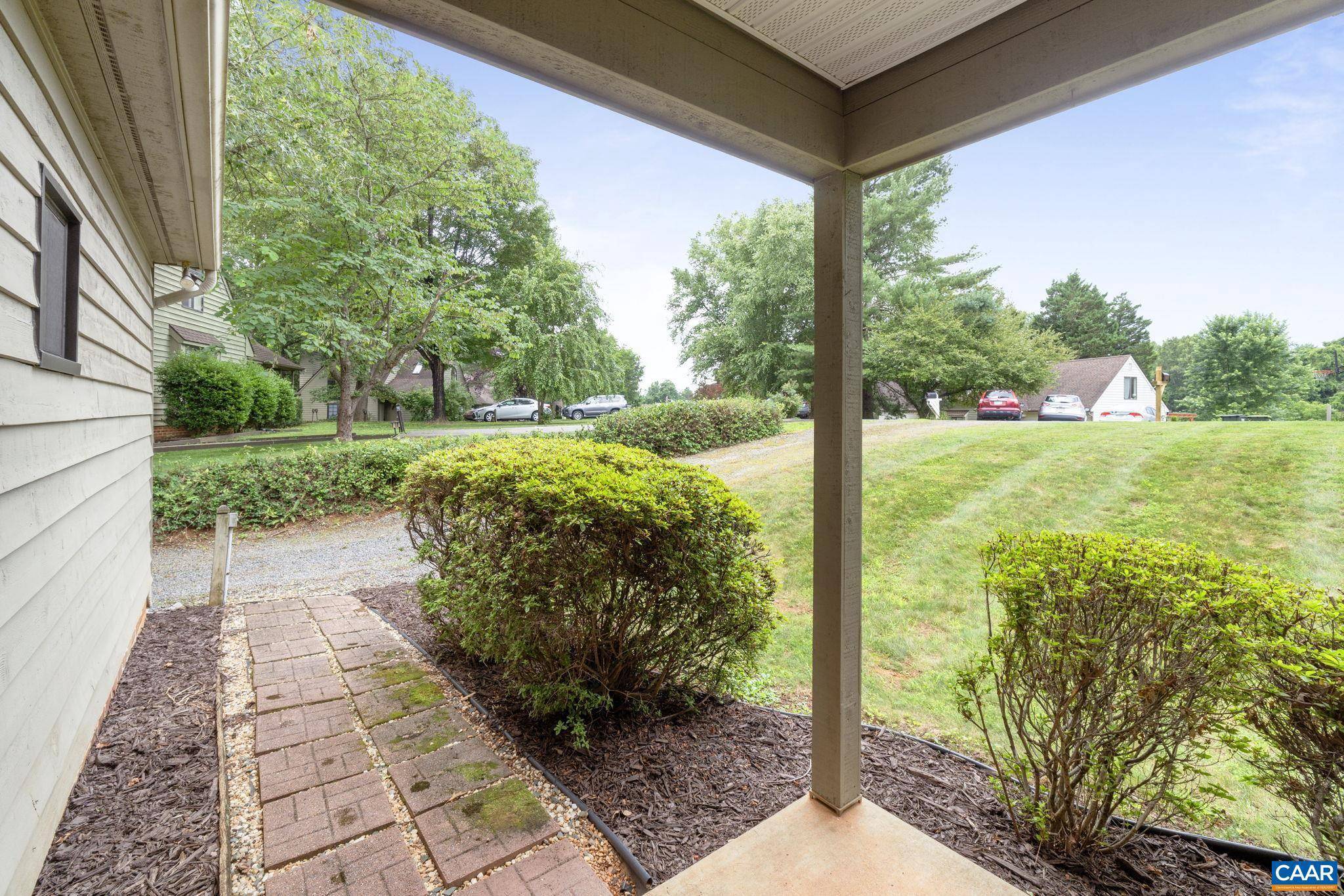 Charlottesville, VA 22901,1043 AMBER RIDGE RD