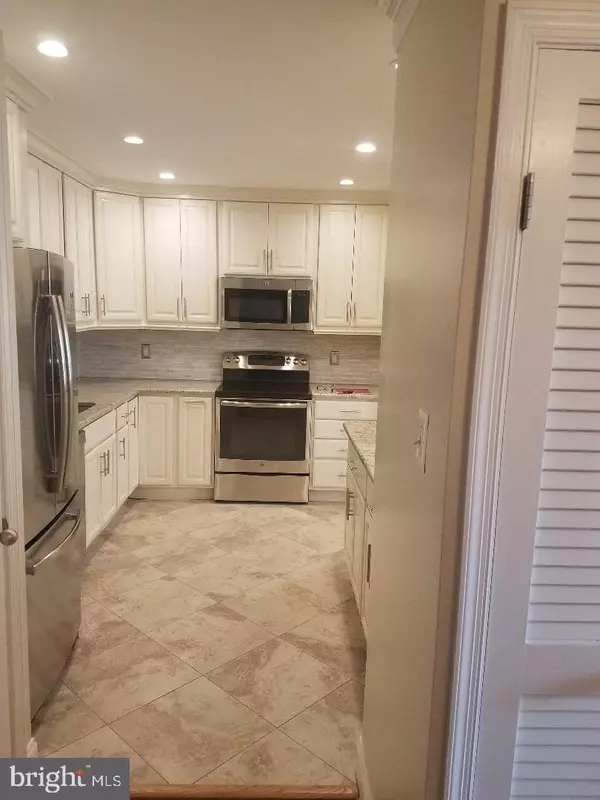 Mclean, VA 22101,1152 WIMBLEDON DR