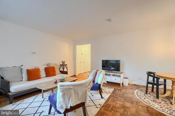 Baltimore, MD 21218,3601 GREENWAY #303