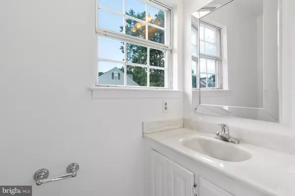 Alexandria, VA 22309,5501 WOODLAWN MANOR CT