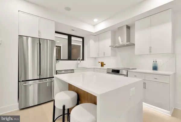 Washington, DC 20002,509 L ST NE #4B