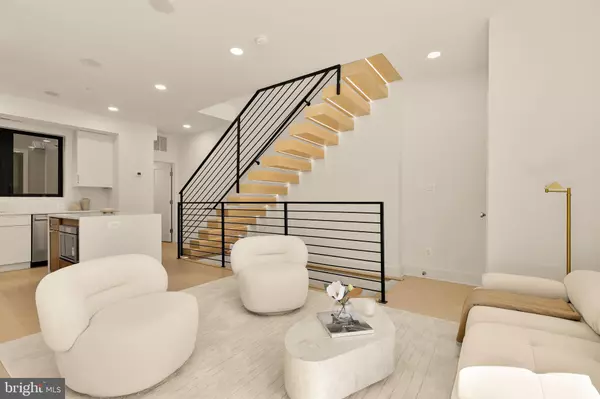 Washington, DC 20002,509 L ST NE #4B