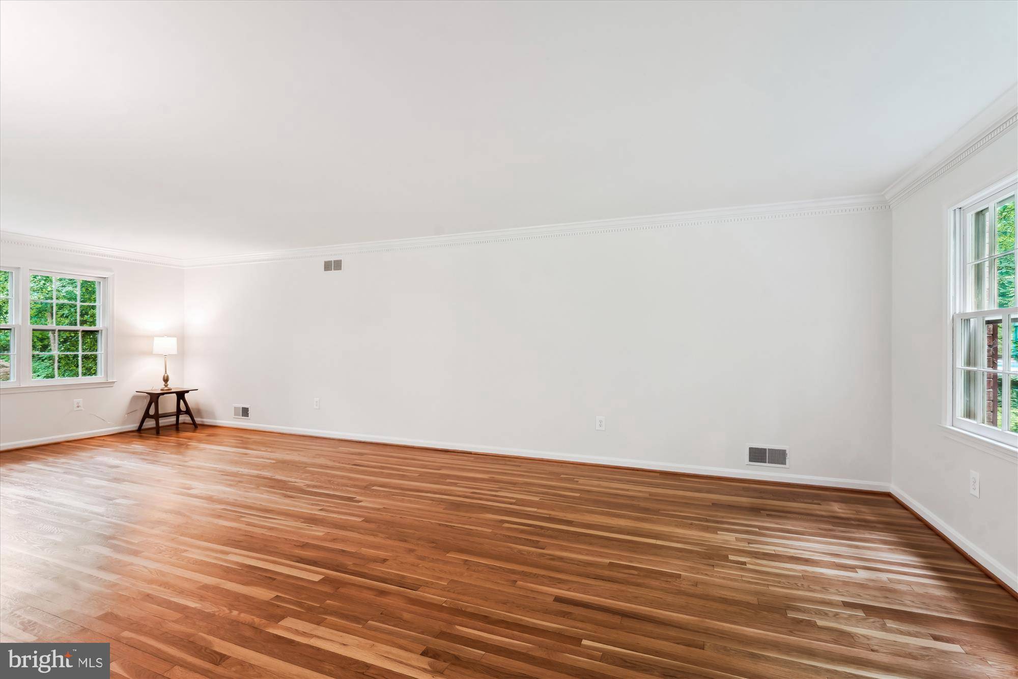 Mclean, VA 22102,7621 BURFORD DR