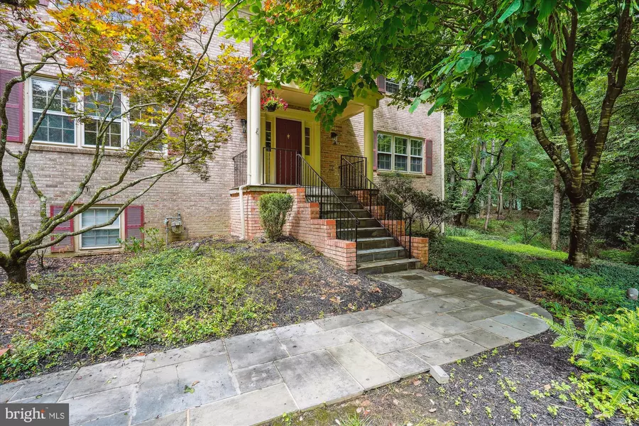 7621 BURFORD DR, Mclean, VA 22102