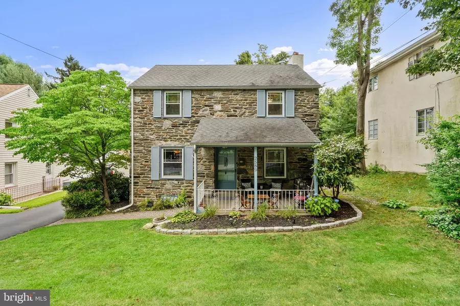 2589 RADCLIFFE RD, Broomall, PA 19008