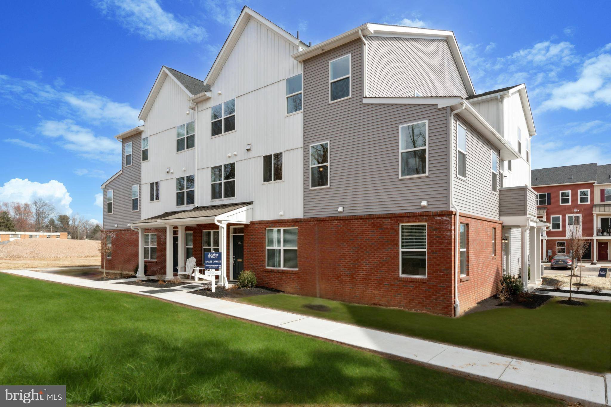 Norristown, PA 19401,245 CHAPEL CT #80B