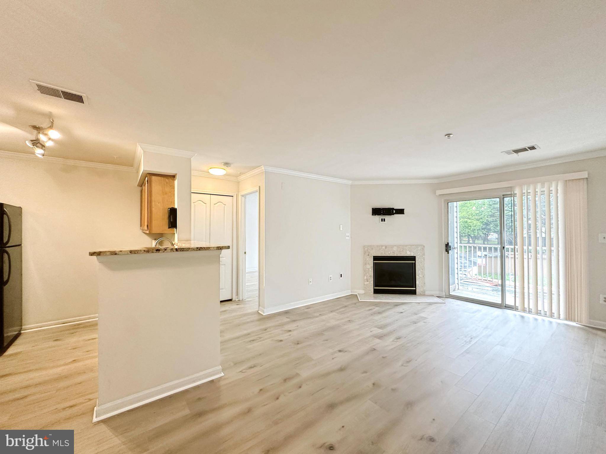 Upper Marlboro, MD 20774,8961 TOWN CENTER CIR #1-203