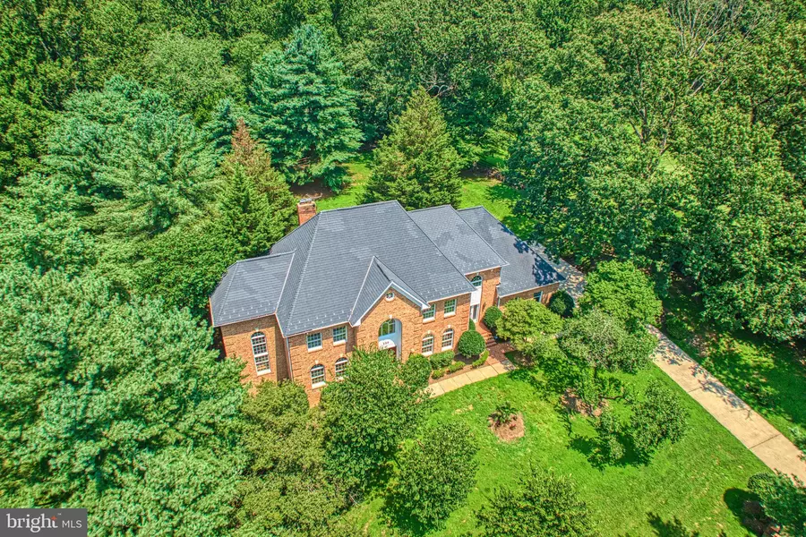 250 GOLDEN WOODS CT, Great Falls, VA 22066