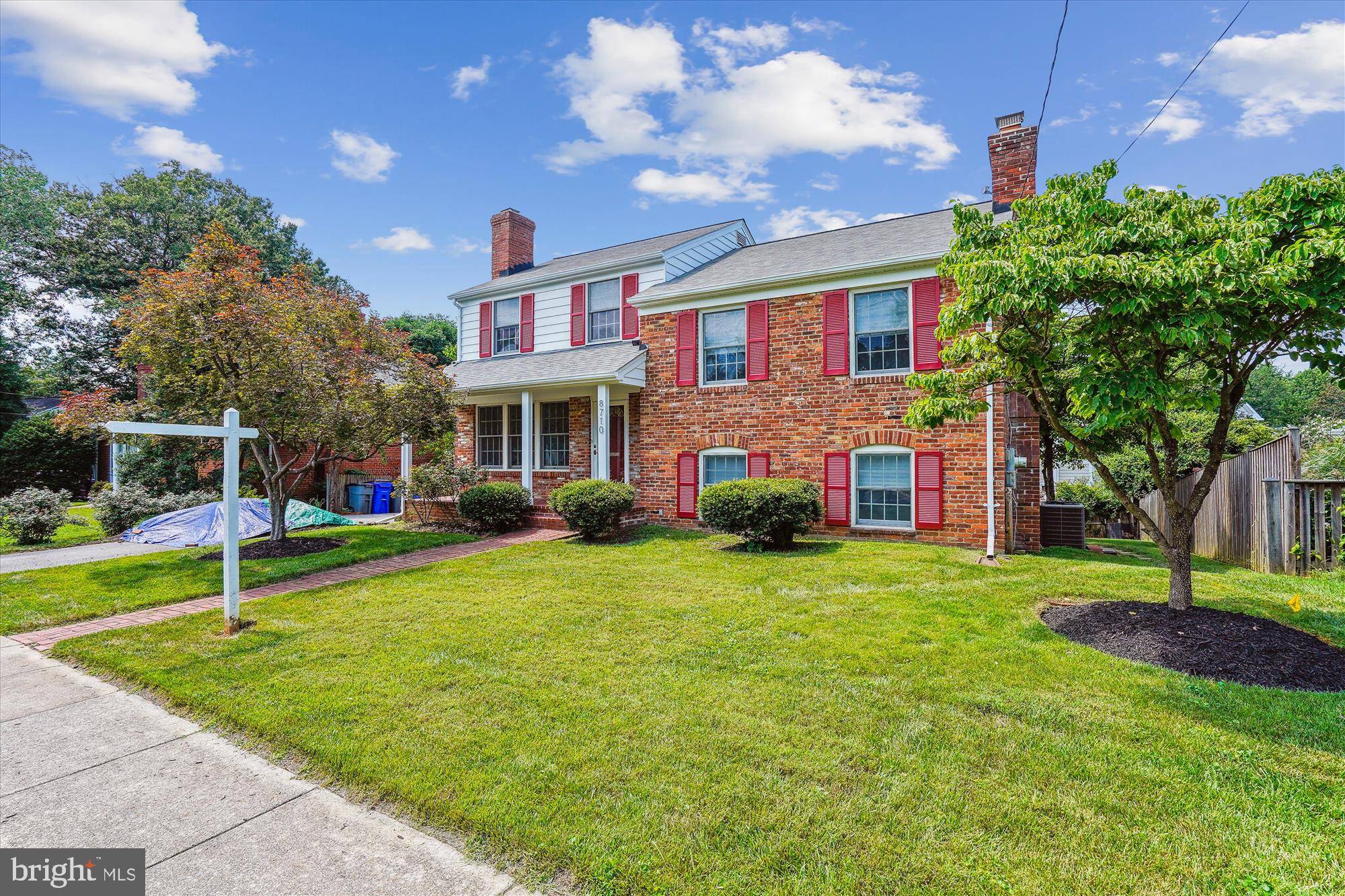 8710 LOWELL ST, Bethesda, MD 20817