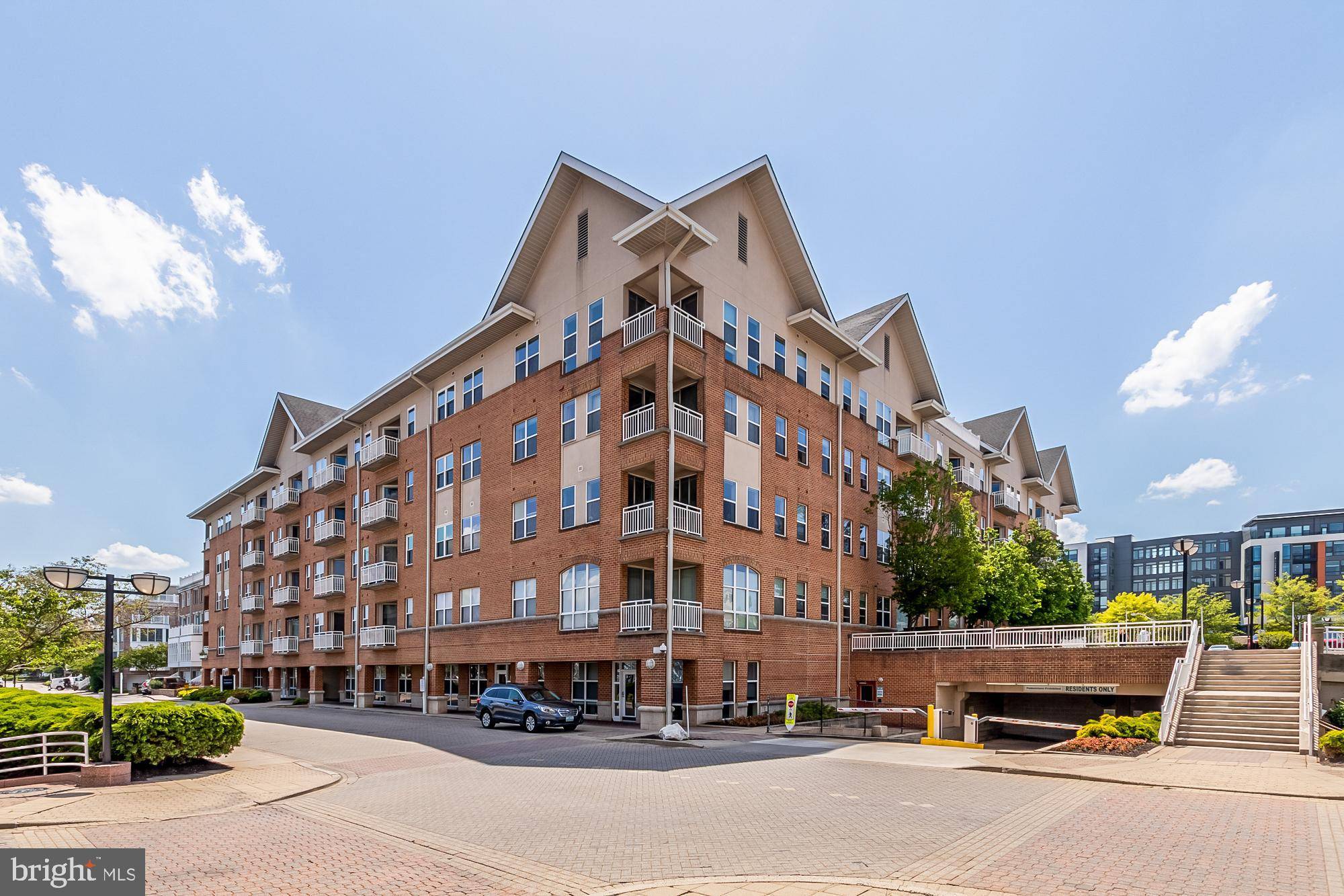 Baltimore, MD 21230,23 PIERSIDE DR #436