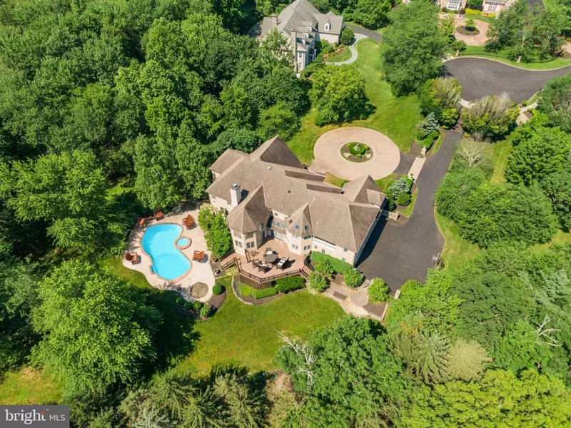 1389 LAMPLIGHTER CIR, Lower Gwynedd, PA 19002