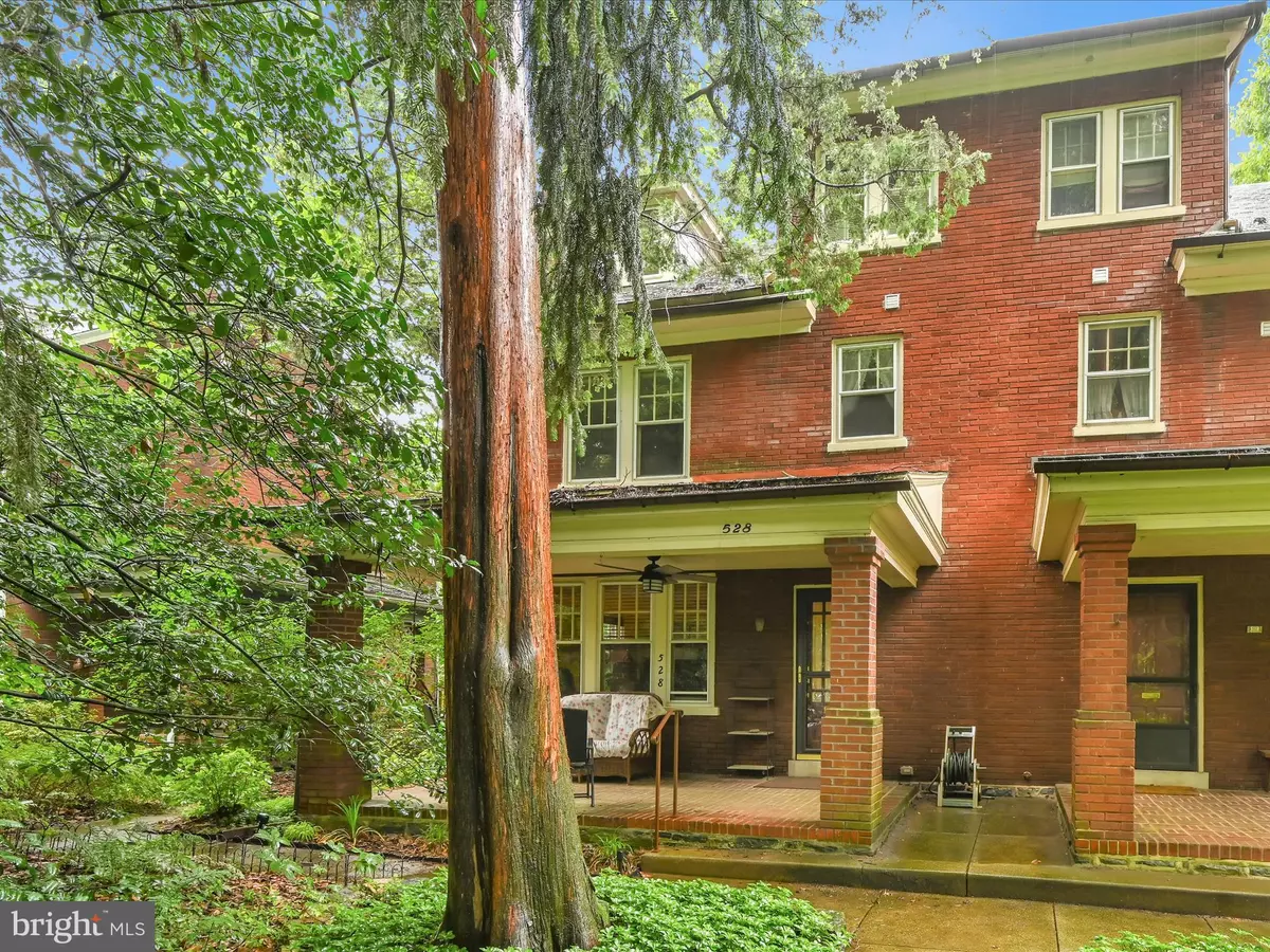 Lancaster, PA 17603,528 STATE ST