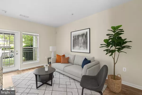Fairfax, VA 22031,2911 DEER HOLLOW WAY #118